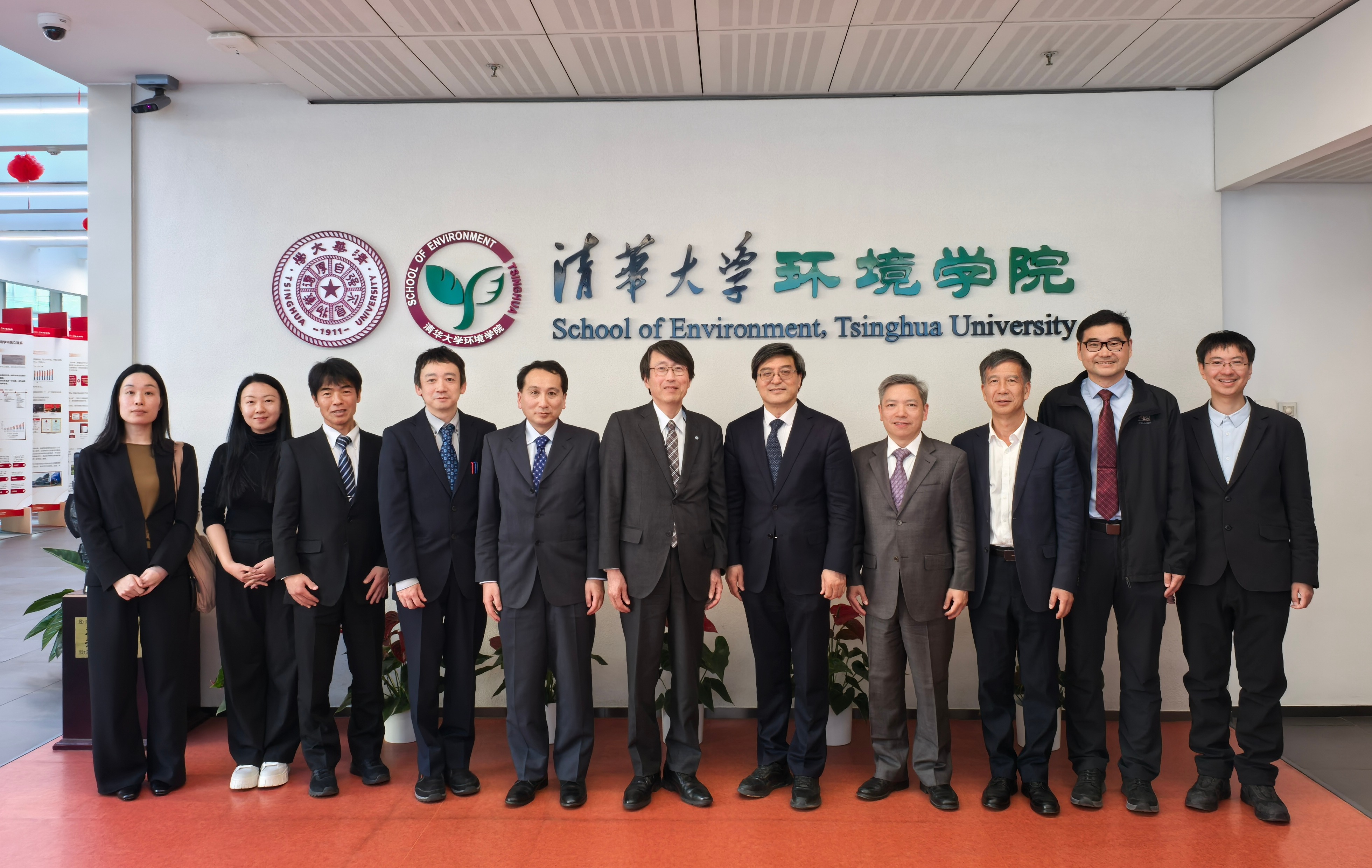 20250322-日本金泽大学代表团访问乐竞首页-姜爱娜-参加交流的人员合影.jpg