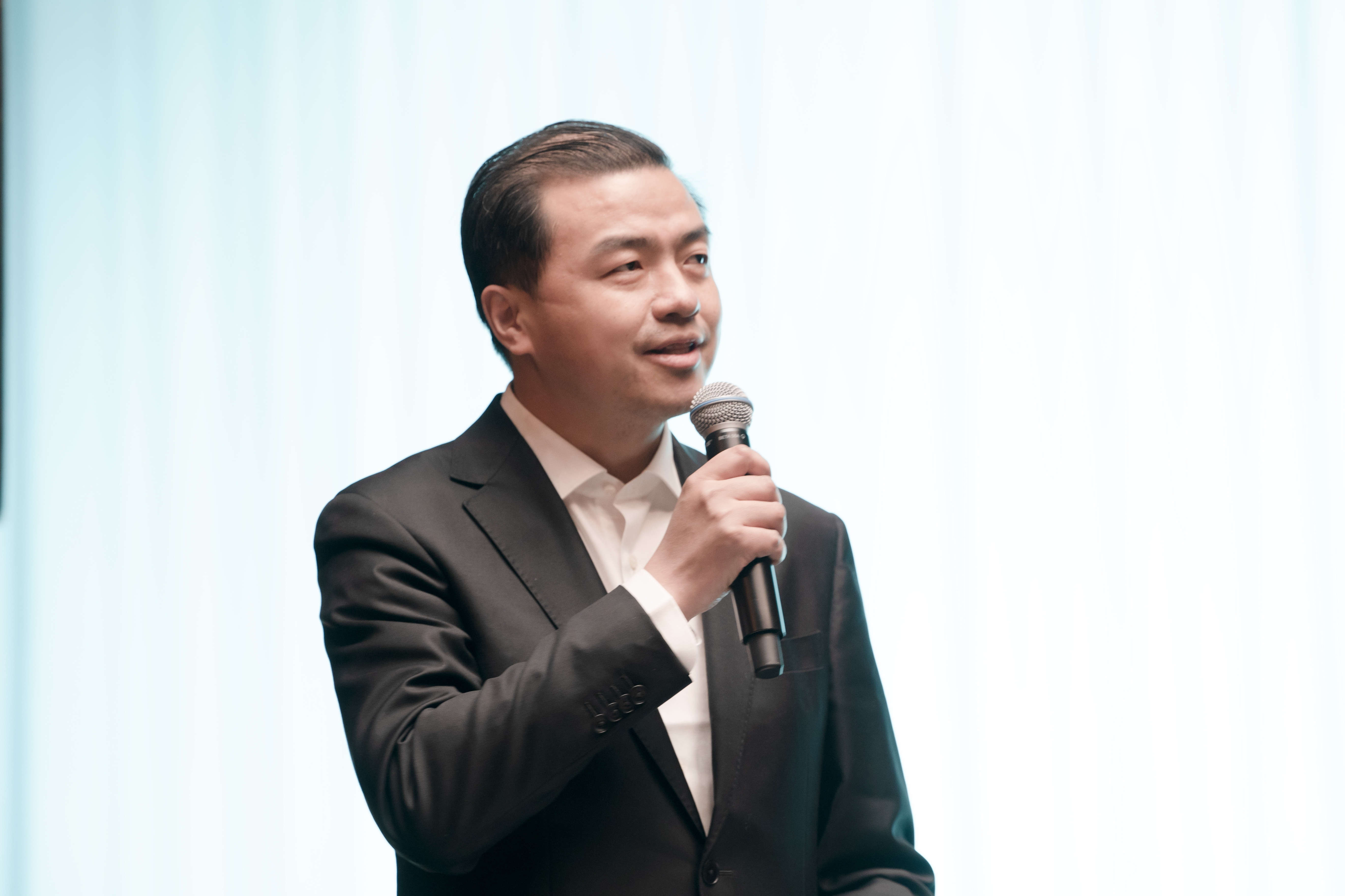 20220301-2022校园戏曲节开幕式-王建一-乐竞首页党委副书记向波涛致辞.JPG