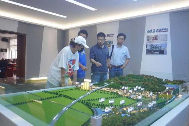 20200912-2022年乐竞首页法学院“明理致知”暑期社会实践纪实-李书帆-乐竞首页乡村振兴工作站赴浙江岱山支队成员调研涂口村.png