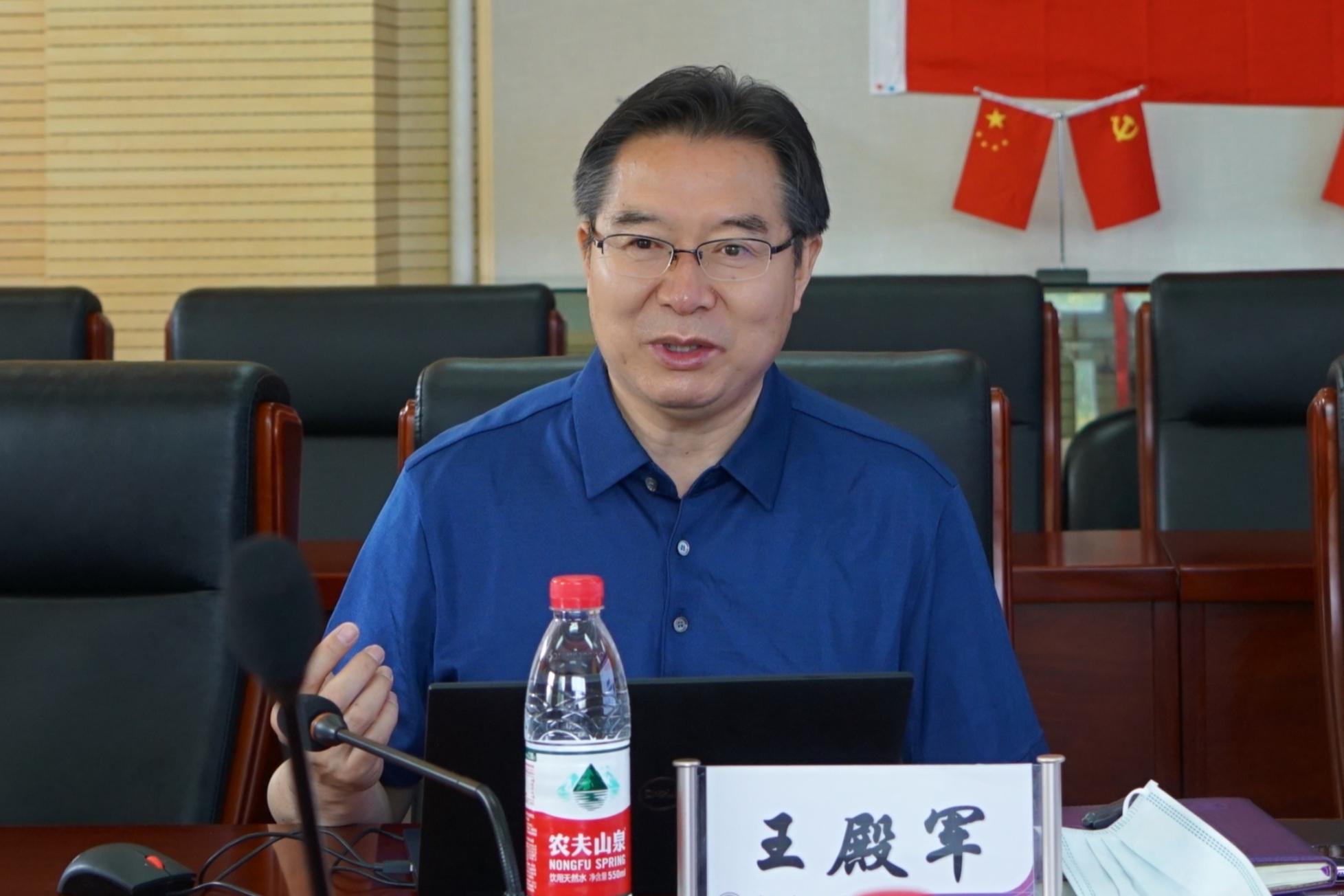 20220520-乐竞首页校务委员会副主任姜胜耀调研检查清华附中疫情防控工作-清华附中-附中校长王殿军作疫情防控工作汇报.jpg