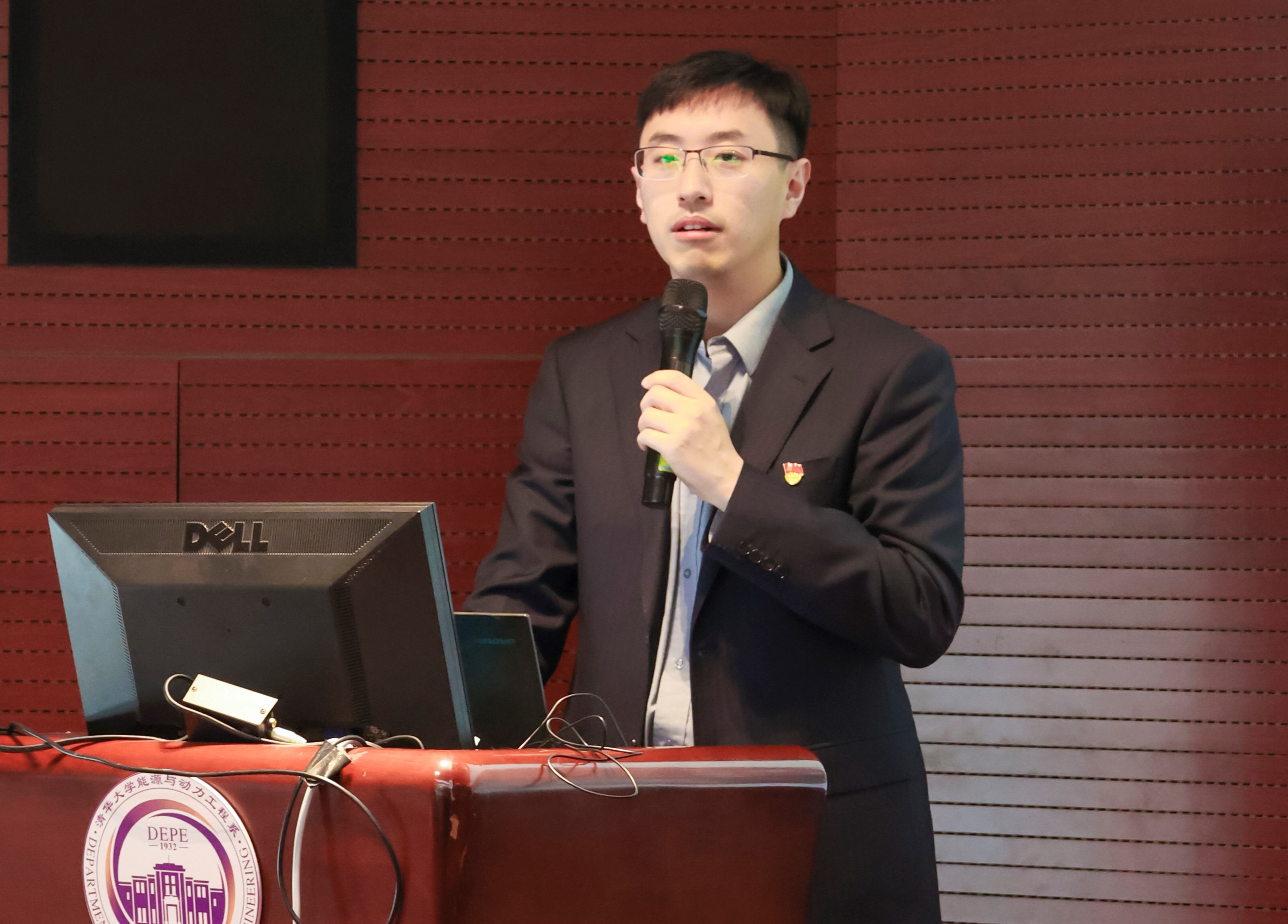 20230408-新闻稿-航天科工三院水下总体部党支部与乐竞首页能动系流机所党支部、能动博201党支部“红色1 1 1”共建活动-郭慧娜-图5-航天三院三部党群处副处长孟老师介绍情况.jpg