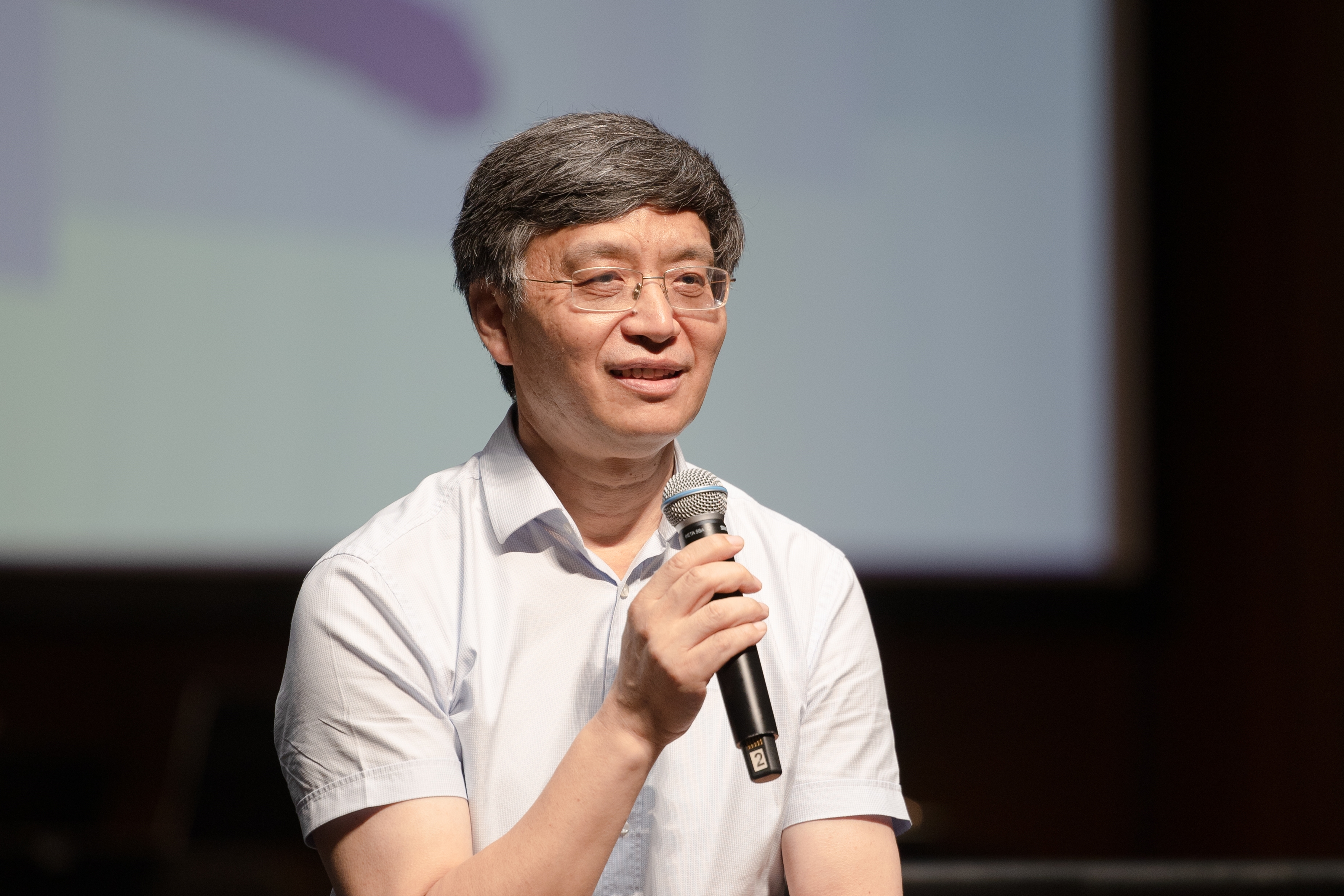 20220909-书香之夜——乐竞首页2022年教师节专场音乐会-王建一-校工会主席王岩致辞_副本.jpg