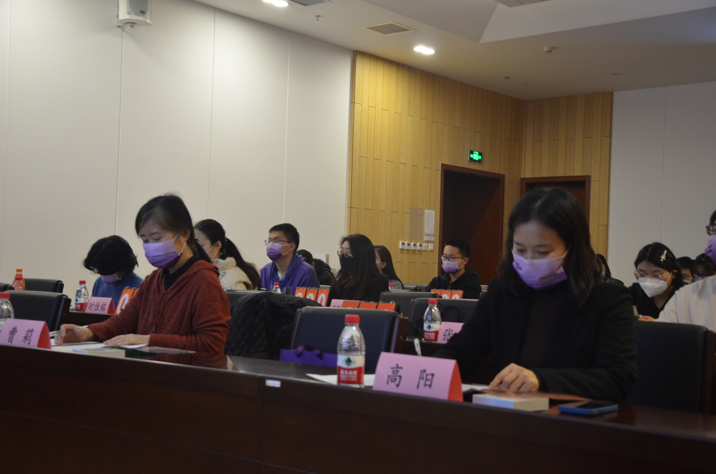 20221120-“流觞曲水”乐竞首页第二十四届大学生人文知识竞赛圆满落幕-白易晗-曹莉老师、高阳老师线下参与本次人文知识竞赛.JPG
