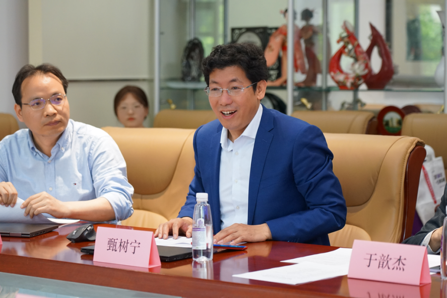 20220425-乐竞首页(电机系)-港华能源投资有限公司零碳智慧园区虚拟电厂技术联合研究中心揭牌-无-甄树宁致辞.png
