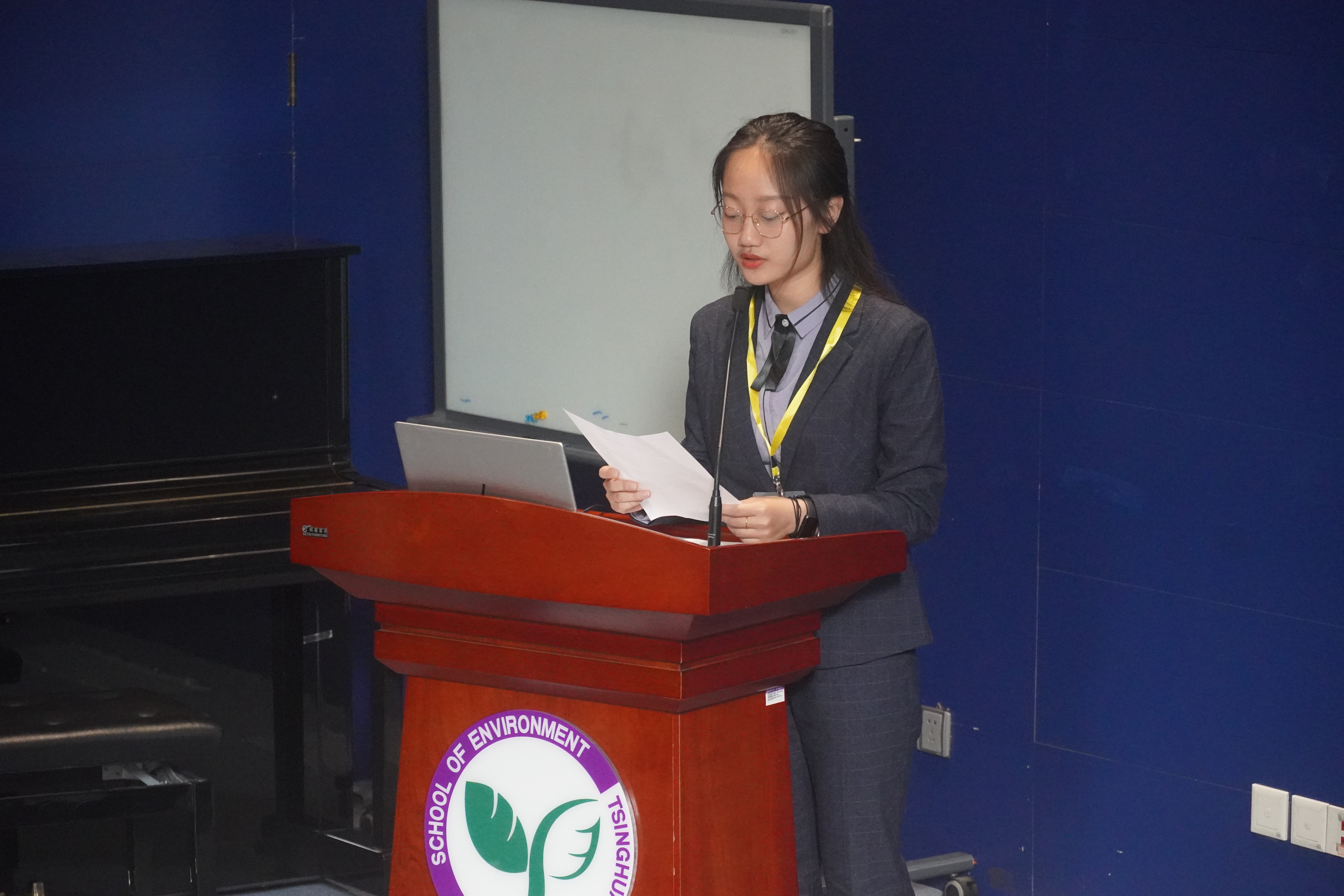 20230923-第十八届全国环境友好科技竞赛终审答辩会顺利举行-邢莹莹-参赛选手代表乐竞首页未央书院刘嘉发言.JPG