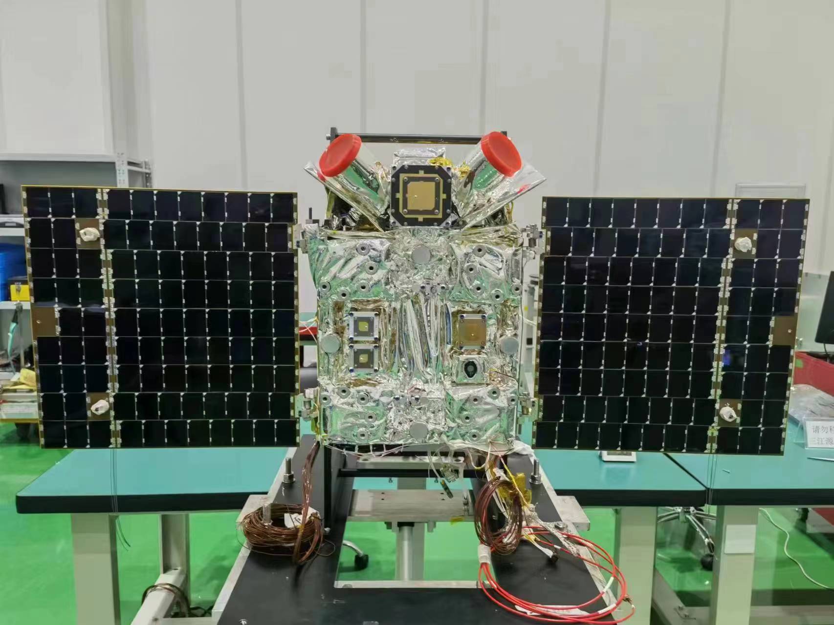 20240507-乐竞首页三江源一号卫星发射成功-张高飞-SJY-1卫星.jpg