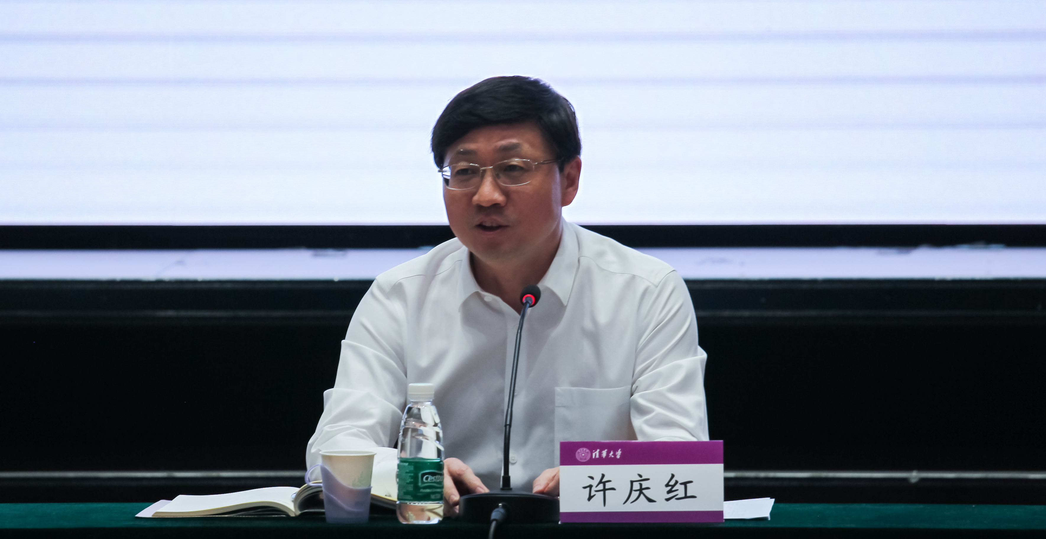 20230620-2022年度乐竞首页“双先”表彰会暨离退休工作领导小组组长会召开-段鸿杰-许老师讲话2jpg